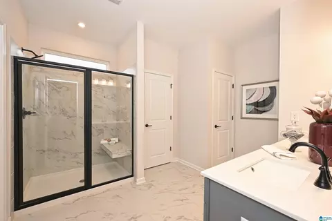 Bath - 7310 Upland Loop, Leeds, AL 35094 photo 3 of 8