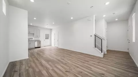 Living - 12562 E 100th Ave, Commerce City, CO 80022 photo 2 of 2