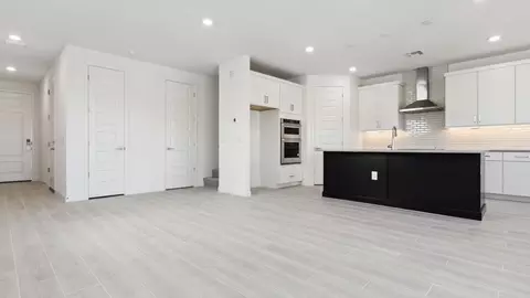Entry Way - 9829 S 12th St, Phoenix, AZ 85042 photo 1 of 2
