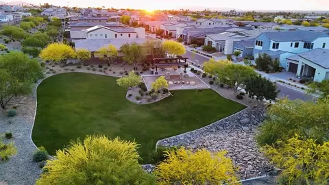 View/Area - 9829 S 12th St, Phoenix, AZ 85042 photo 5 of 33