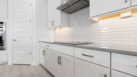 Kitchen - 9829 S 12th St, Phoenix, AZ 85042 photo 2 of 7