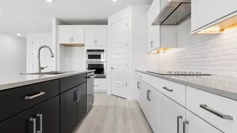 Kitchen - 9829 S 12th St, Phoenix, AZ 85042 photo 1 of 7