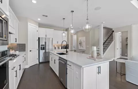 Kitchen - 2722 Portadown St, Ormond Beach, FL 32174 photo 2 of 8