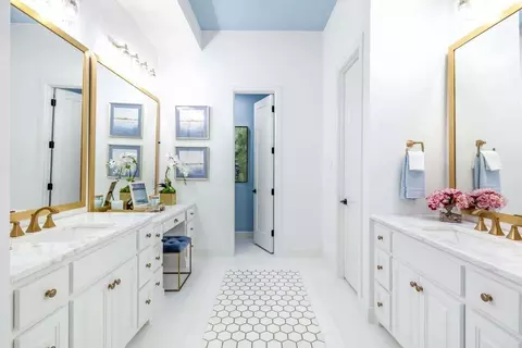 Bath - 2237 Pinner Ct, Celina, TX 75009 photo 1 of 5