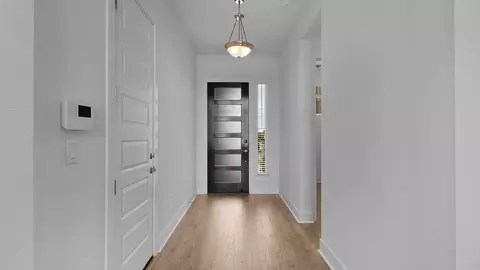 215 Slater Ct, Liberty Hill, TX 78642