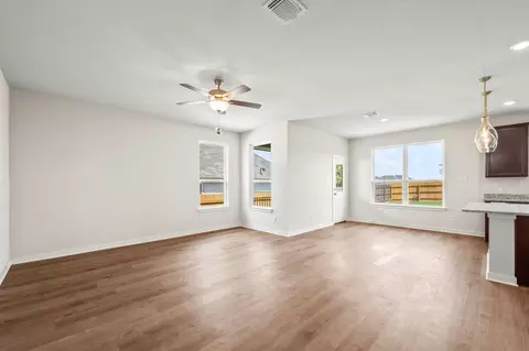 Living - 321 State Loop, Troy, TX 76579 photo 1 of 2