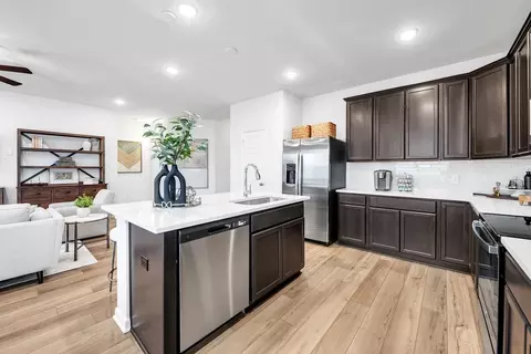 Kitchen - 321 State Loop, Troy, TX 76579 photo 6 of 8