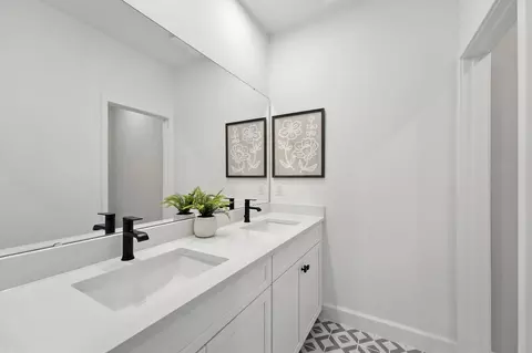 Bath - 1764 Headland Loop, Celebration, FL 34747 photo 2 of 3