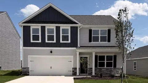 293 Maddox Dr, Aberdeen, NC 28315
