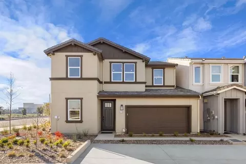 2104 Harborview Way, Sacramento, CA 95832