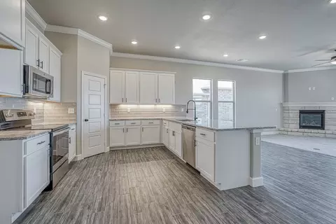 Kitchen - 25490 84th St, Lenexa, KS 66227 photo 9 of 9