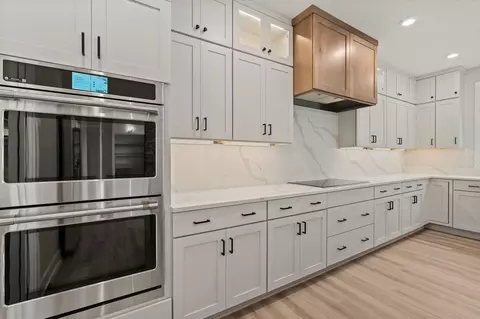 Kitchen - Tormiston Drive, Haslett, MI 48840 photo 5 of 7