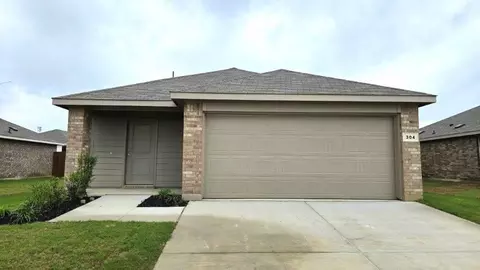 304 Pepper St, Keene, TX 76059