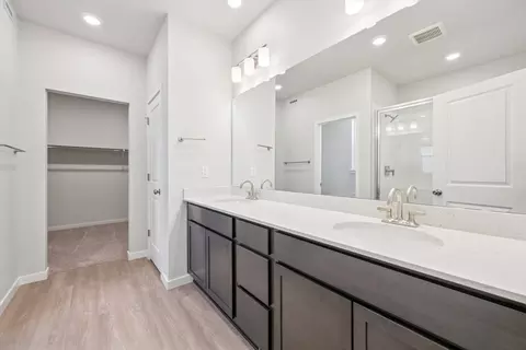 Entry Way - 22736 E 47th Pl, Aurora, CO 80019 photo 3 of 15
