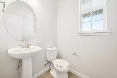 Bath - 22736 E 47th Pl, Aurora, CO 80019 photo 1 of 11