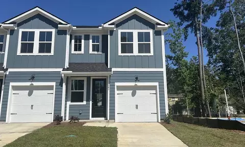 141 Berry Shoals Dr, Summerville, SC 29485