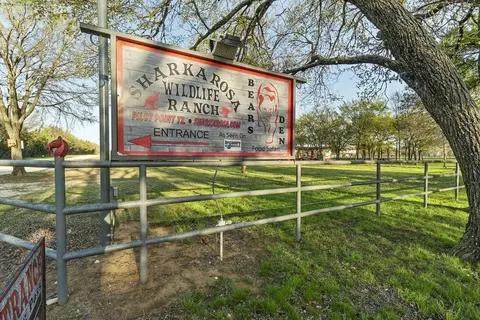 Exterior - 6517 Adderly Rd, Pilot Point, TX 76258 photo 10 of 10