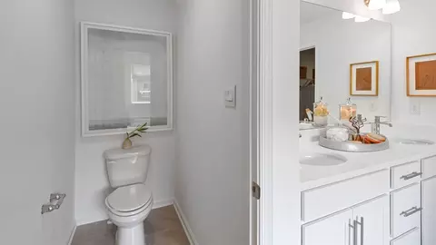 Bath - 466 Ensemble Way, Frederick, MD 21701 photo 4 of 14