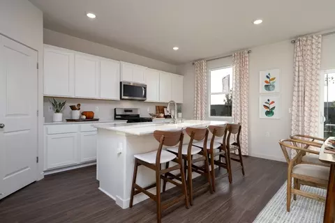 Kitchen - 4109 Adobe Ct, Merced, CA 95348 photo 4 of 4