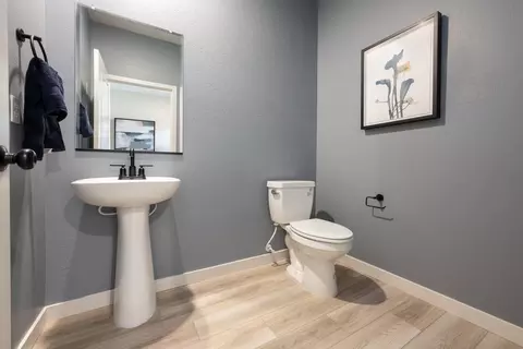 Bath - 4109 Adobe Ct, Merced, CA 95348 photo 1 of 2