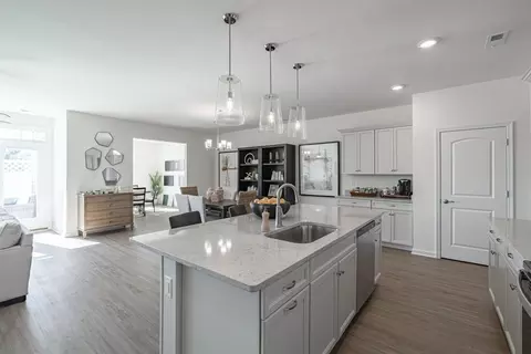 Kitchen - 104 Cathedral St, Smithfield, VA 23430 photo 5 of 16