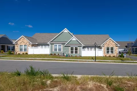 Exterior - 104 Cathedral St, Smithfield, VA 23430 photo 12 of 18