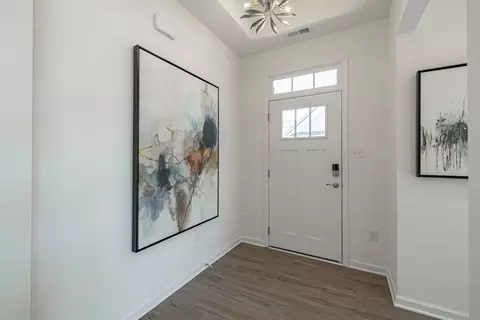 Entry Way - 104 Cathedral St, Smithfield, VA 23430 photo 1 of 2