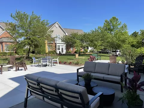Exterior - 104 Cathedral St, Smithfield, VA 23430 photo 8 of 18