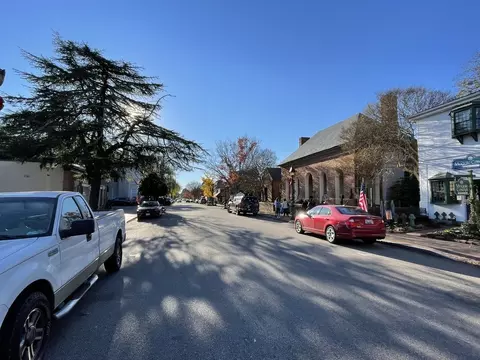 Exterior - 104 Cathedral St, Smithfield, VA 23430 photo 18 of 18