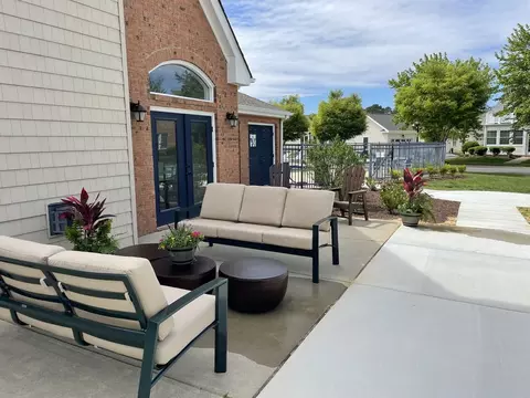 Exterior - 104 Cathedral St, Smithfield, VA 23430 photo 7 of 18