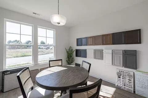 Dining - 104 Cathedral St, Smithfield, VA 23430 photo 4 of 7