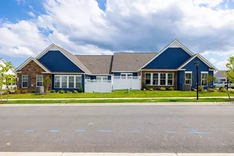 Exterior - 104 Cathedral St, Smithfield, VA 23430 photo 5 of 18