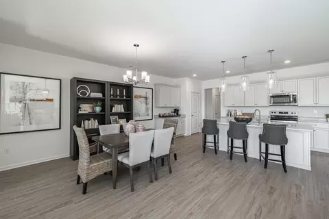 Dining - 104 Cathedral St, Smithfield, VA 23430 photo 1 of 7