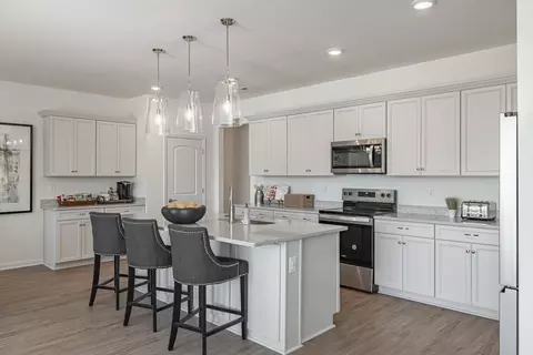 Kitchen - 104 Cathedral St, Smithfield, VA 23430 photo 4 of 16