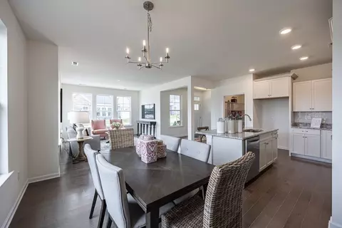 Dining - 104 Cathedral St, Smithfield, VA 23430 photo 6 of 7