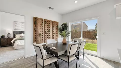 Dining - 8604 Gregans Castle Ave, Bakersfield, CA 93311 photo 2 of 2