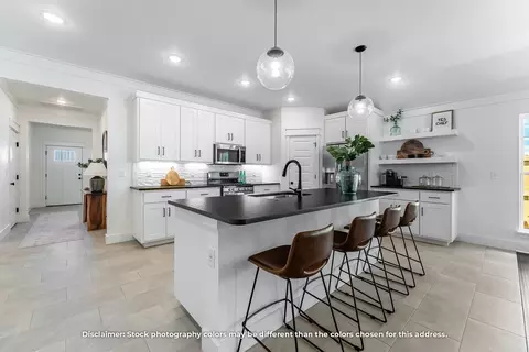 Kitchen - 1305 Sedge St, Joplin, MO 64801 photo 2 of 13