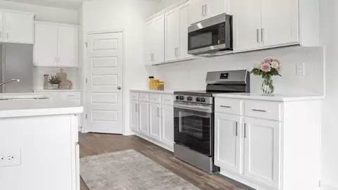Kitchen - 4782 Eider Rd, Pace, FL 32571 photo 2 of 10
