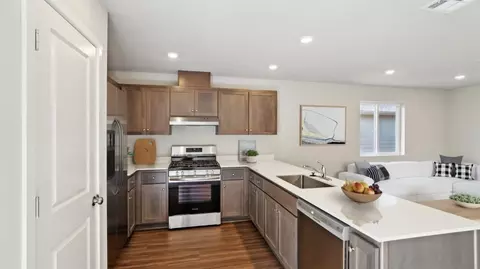 Kitchen - 16613 Blue Pine St, La Pine, OR 97739 photo 1 of 3