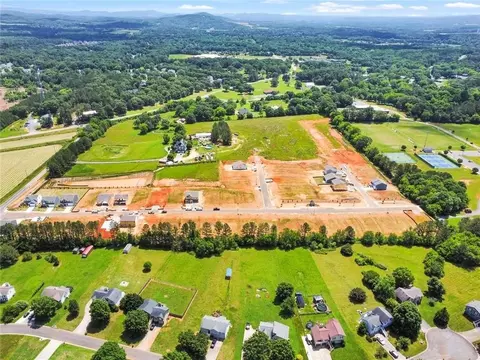 View/Area - 1020 Rainier Dr, Euharlee, GA 30145 photo 1 of 9