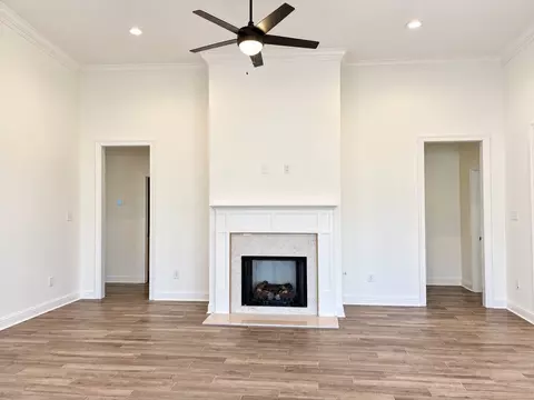 Living - 698 Elk Rdg, Covington, LA 70435 photo 4 of 5