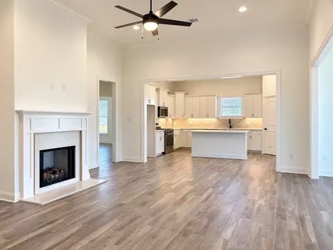 Living - 698 Elk Rdg, Covington, LA 70435 photo 2 of 5