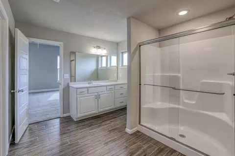 Bath - 25490 84th St, Lenexa, KS 66227 photo 3 of 6