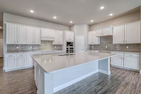 Kitchen - 25490 84th St, Lenexa, KS 66227 photo 5 of 7