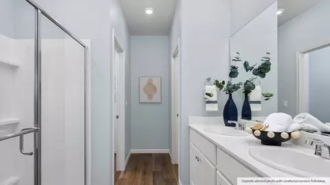 Entry Way - 4321 E Merle Ave, Modesto, CA 95355 photo 2 of 2