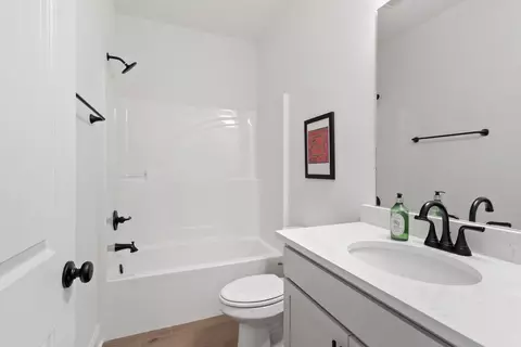 Bath - 15531 Yellowstone Dr, Silverhill, AL 36576 photo 1 of 2