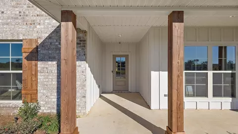 Exterior - 581 Edenberg Bnd, Pearl, MS 39208 photo 4 of 14