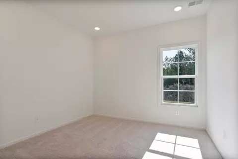 Bedroom - 100 Firefly Ln, Opelika, AL photo 3 of 5