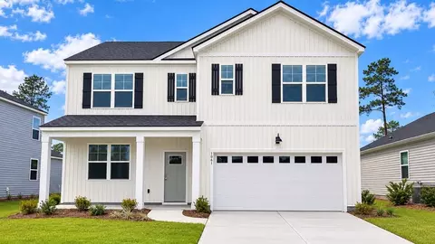 1061 Lakes Blvd, Brunswick, GA 31525