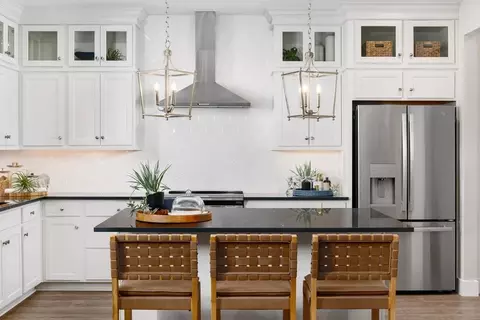 Kitchen - 1344 Eiffel Dr, Arboga, CA 95961 photo 3 of 4